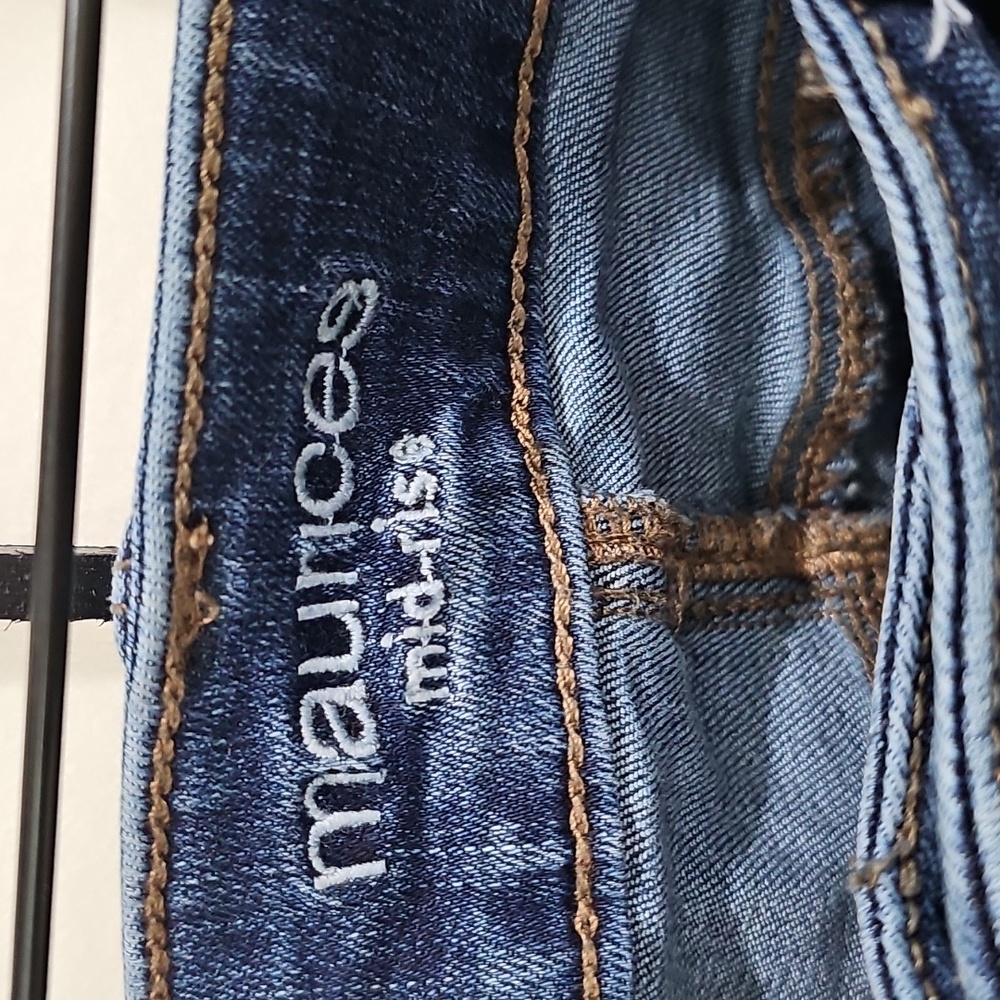 Maurice's Blue Skinny Jeans with Distressed Rips Small Short - Picture 3 of 6